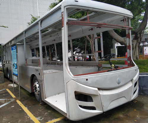 车体.jpg 车体.jpg